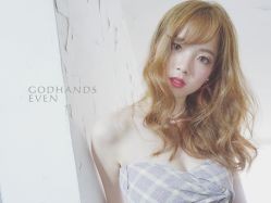 -God Hands发型设计复古会所