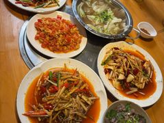 -大众跷脚牛肉馆·非遗传承单位(峨眉山店)