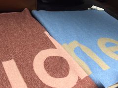-Acne Studios(芮欧百货店)