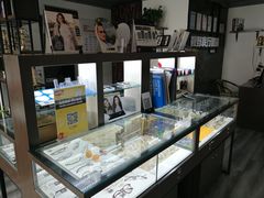 -视野联行眼镜蔡司·依视路官方授权店(顺城店)