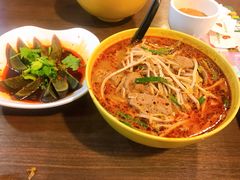 -谭仔云南米线(粉岭车站路店)