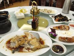 -泉龙渔村·粤式早茶·金牌烧鹅(中山三乡店)