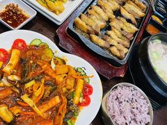 -釜山豚骨汤饭(芝罘万达广场店)