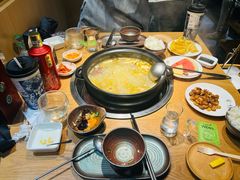 -一朵菌·野生菌探索家火锅(南亚店)