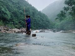 -安吉龙王山峡谷漂流