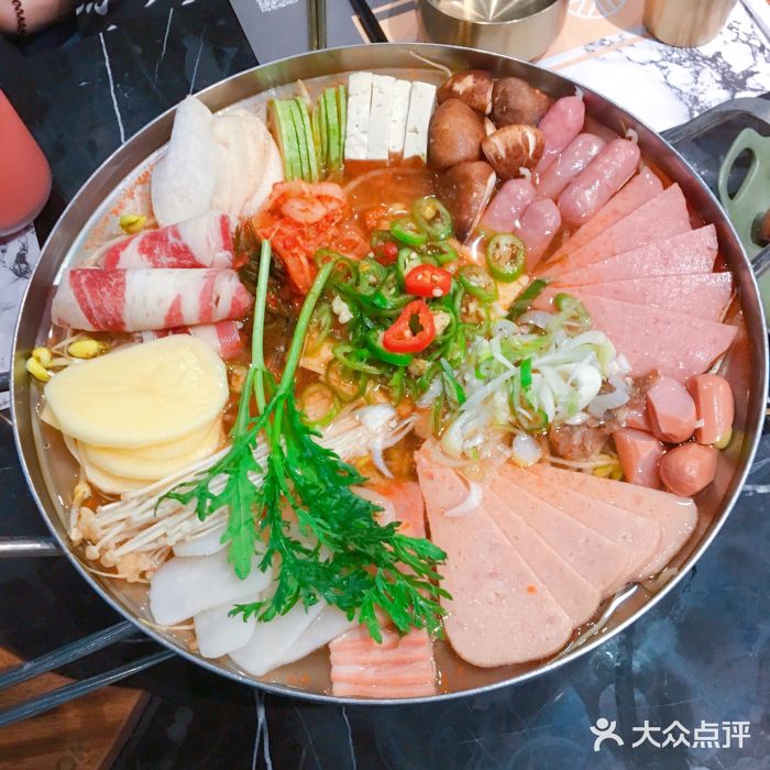 KCOOKING概念韩餐(世茂52+店)经典部队锅图片