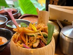 -银米·云南传统过桥米线(双廊黑金冠店)