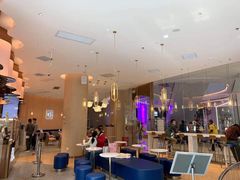 大堂-奈雪的茶(青岛卓悦里INTOWN店)