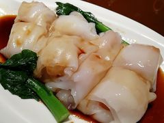 港式炸两肠-广州中心皇冠假日酒店·百粤楼