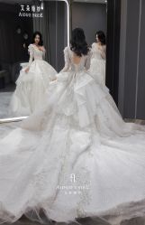 -艾朵婚纱