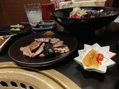 -山川小町·极番烧肉(新地假日广场店)