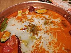 -洱火云南酸菜牛肉火锅(石景山当代商城店)