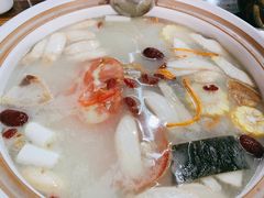 农家腊猪脚-云南印象昭通天麻火腿鸡(新疆石油花园二期店)