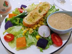 -丽莎沙拉轻食餐厅(国贸店)