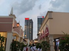 -佛罗伦萨小镇广佛名品奥特莱斯(疏港路店)