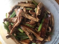 -刘胖子家常菜·蹄花焖藕(兴业店)