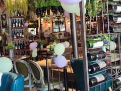 -临界音乐酒馆·小龙虾·江湖菜(华熙LIVE·鱼洞店)