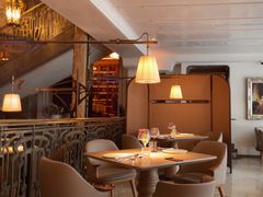 -波特曼西餐厅(中央大街店)