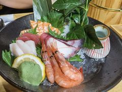 -枝魯枝魯自助料理