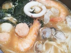 -灵芝妹子海鲜米线(凯德和平广场店)