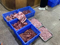 -标记美食新鲜猪杂(兴南大道店)