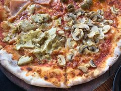 -Trattoria Altrove