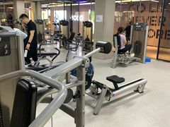 -立峰超越健身中心(先天下店)