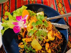 菠萝饭-Tikky Cafe