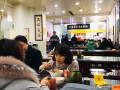 大堂-牛一嘴·兰州牛肉面·大盘鸡(财富中心店)