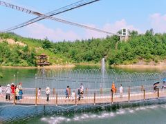 -玻璃桥景区石牛寨