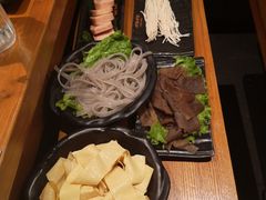 -呷哺呷哺(松北万象汇店)