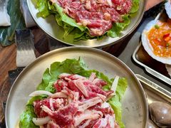 -围炉肉舍•炭烤活鳗•丹东海鲜烤肉(步行街店)