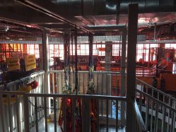 -嗨翻Hi-Fun竞技主题乐园·蹦床团建生日聚会(五棵松华熙店)