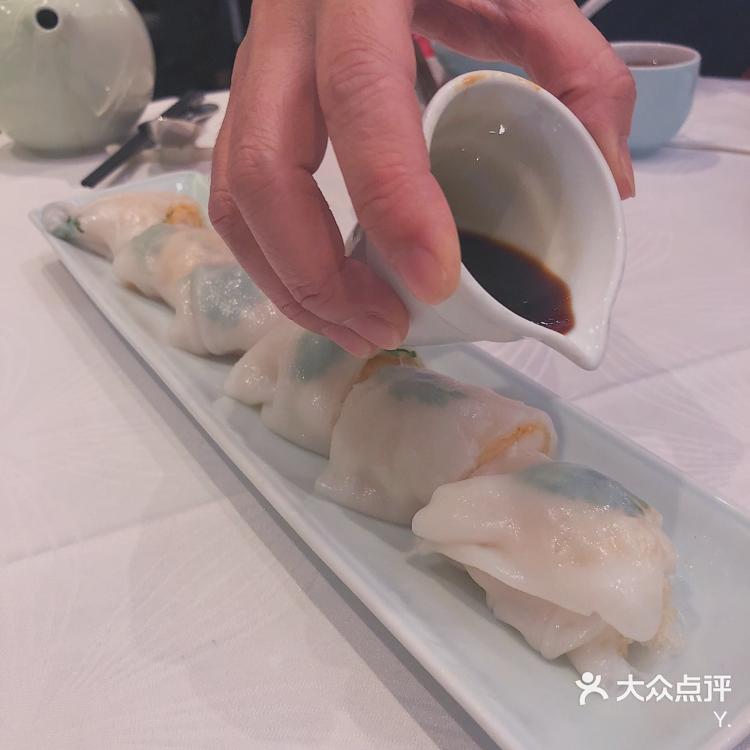 八月花 旺角朗豪坊店 看到大众这家分数挺高 过来打卡ᖗ ᐛ 大众点评移动版