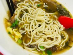 -牛吃草牛肉面(甬港南路店)