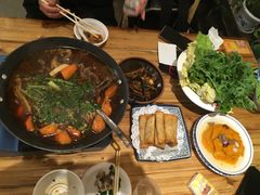 -霄汉牛三鲜湖北砂锅菜(万松园2店)