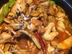 -云海肴·汽锅鸡·云南菜(天山百盛优客店)