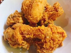 -BHC炸鸡(明洞总店)