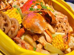 -多嘴肉蟹煲(万达店)