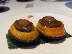 一口鲍鱼酥-三号黄浦会Canton Table