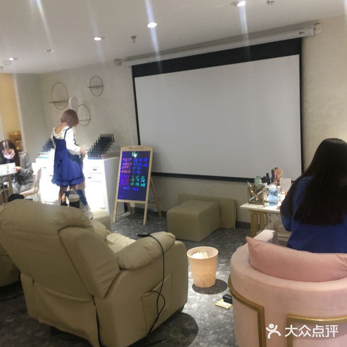 hy coffee美容美甲护肤(吾悦店)图片