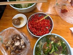 -全家福米线