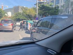 -三亚新鸿港水果一级批发市场
