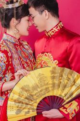 -现代经典婚纱摄影