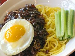 炸酱面-米屋石锅拌饭(师大店)