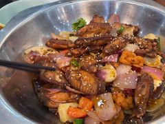 -休记光头香辣蟹干锅(绵竹店)