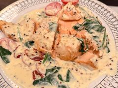 托斯卡纳三文鱼配藜麦-IL TEATRO 精品意大利餐厅