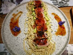 金枪鱼牛油果凉面-麦甜创意轻食餐厅(西康路店)