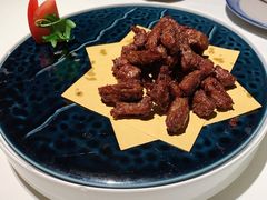 -八府香鸭·啫啫煲(华山路店)