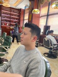 -尼特斯男士发型馆